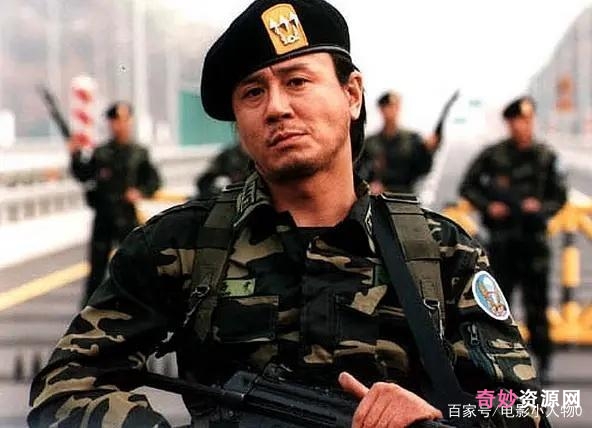 《慕尼黑:战争边缘(2022)》1080P高清官方中文字幕,谍战迷必看!英德双方联合制作的谍战风云大片,讲述二战期间英国政府为了阻止纳粹德国的全球扩张而进行的谍战行动,揭示慕尼黑的战争边缘!
