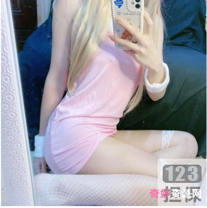 樱狸子微博火热美少女,青纯性感大马尾,7套8.7G直男福利写真资源