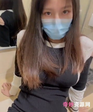网红娜美:温柔活泼、认真吃鸡的迷人小仙女