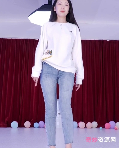 顶级全祼精选活力美少妇:阿珞完美身材、有氧luo+ti健身C3V578M百度盘