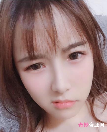 貓寶兒美颜相机视频作品31V-1.3G，露脸眼罩图集