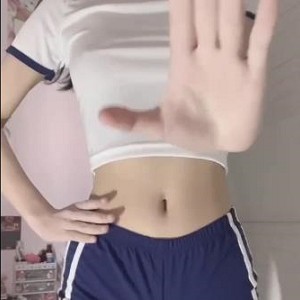 奶熊舞蹈魔性55V5.7G资源合集，身材水晶般闪耀