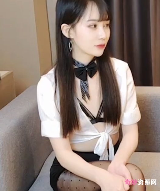 《富豪学生助力美女老师糖糖:1个感人视频,466M的善良传递》