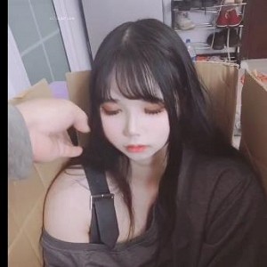 推特TS小舞酱团建COS最火4部曲32V2.5G，互动短视频合集