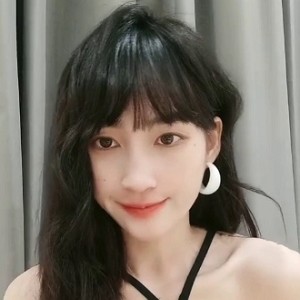 优质学妹meoz极限美腿诱惑2V1.6G，搬运资源放飞自我