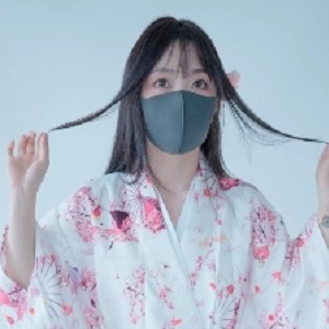 探索者兼职紫发妹妹最新合集12V3G，声音小心引人注意