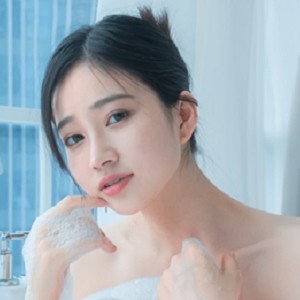 优质打包百度盘身材女神年年nnian胖臀72套合集14V3069P25.18G，服装扮演极致诱惑