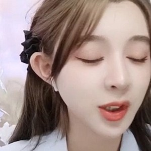 某推人气火爆家喻户晓的优质口味重美女某推优质（穿环少女沙耶妹妹）稀缺完整合集30v1.6G