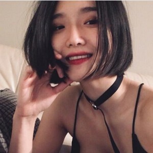 美腿名媛Chloe霏霏最新合集2V625M，年度最佳，钢牙妹自拍