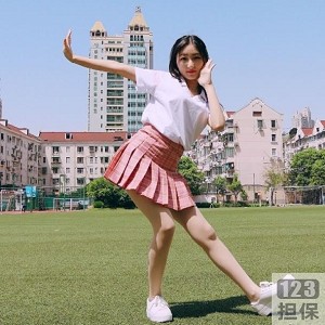 B站青纯美少女广播体给视频1.4G太诱人了