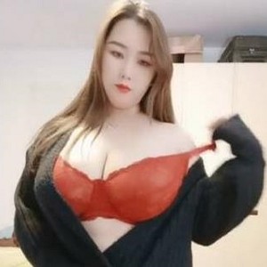 推特Yuyuhwa优质胖臀52部8.24G绝赞大罩杯合集