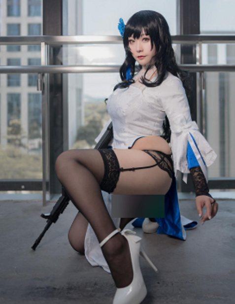 推特三刀刀miido性感作品全合集40套7.6G大长腿珍藏