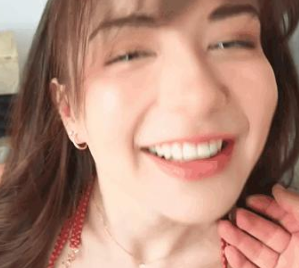 樱花露娜比基尼混血女神亲子档50部劲爆3.6G