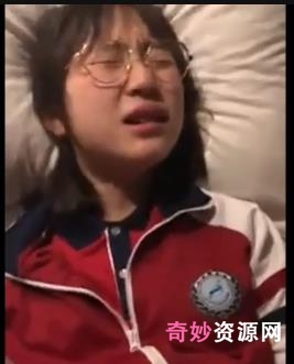 眼镜L莉校园事件高清合集30V2.4G网传珍藏版