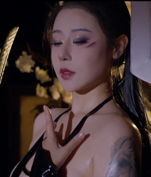 诱人奈汐酱束影系列推特5部4.65G