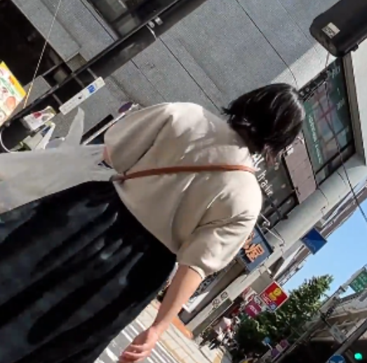 神秘女太诱惑FC2PPV给力作品1部1.87G