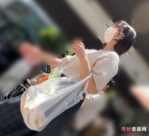 神秘女太诱惑FC2PPV给力作品1部1.87G