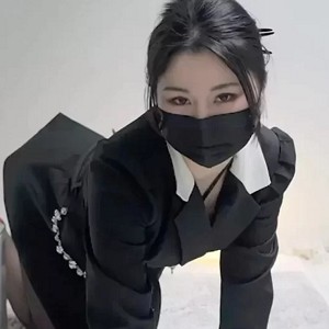 娜娜nana推特福利姬317G巨无霸合集超火辣展示