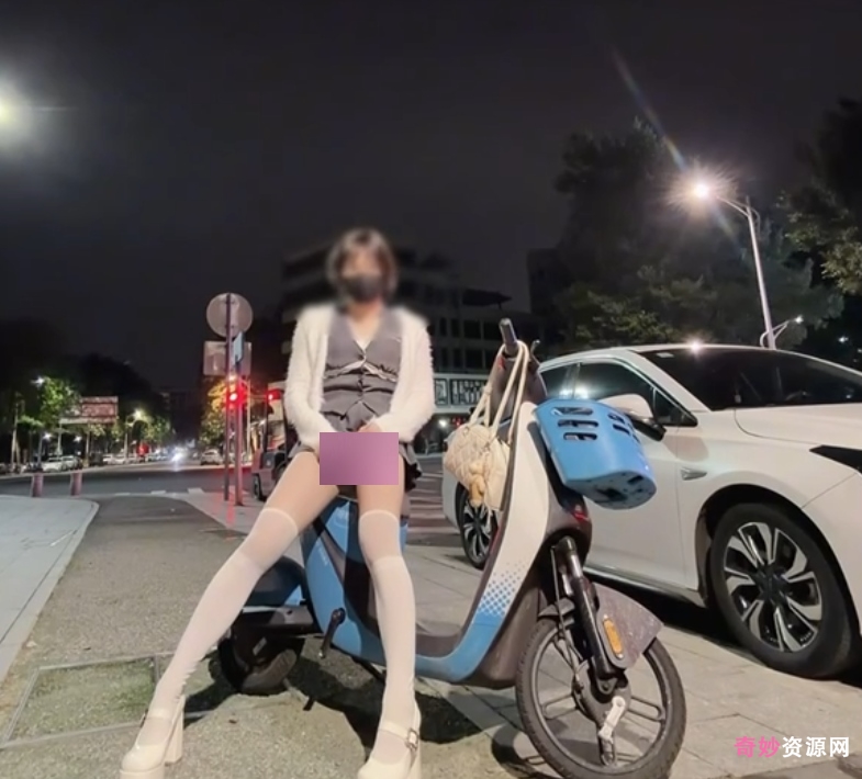 mikixka户外展示2v300m网盘伪娘超诱惑