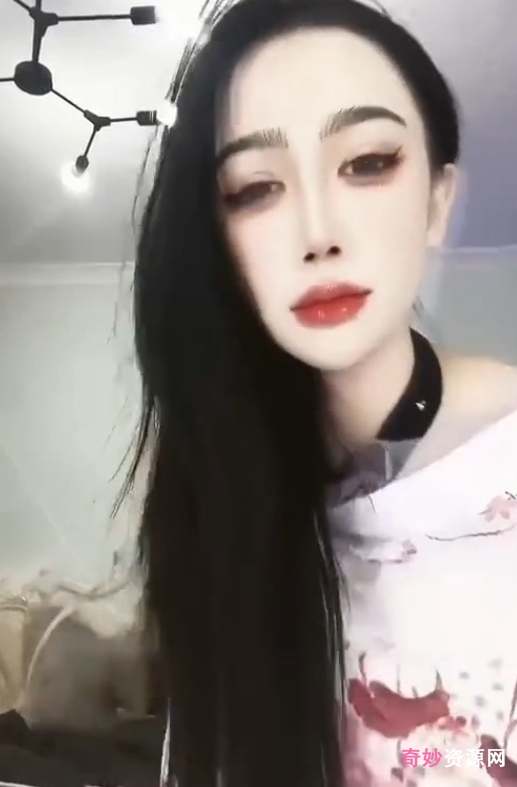 抖音李大嘴女王热舞5V251MB纯欲天花板
