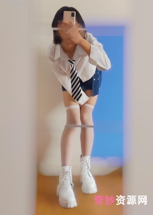 海角社区腐女【疯狂兄妹】流露不被世俗接受的爱情特辑[17V+nP+1.9G]