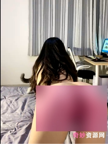两高颜值优质身材闺蜜一同直播