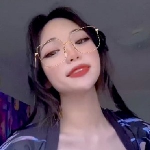OnlyFans小野猫第二弹骚气自嗨合集9G百度盘黑丝翘臀太要命