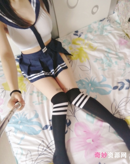 虎牙秦艽小彩虹学生服合集大球女神2v155M超值分享爆款来袭