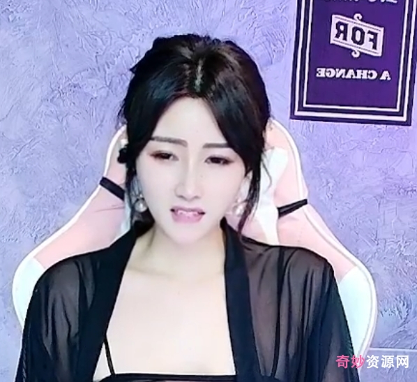 优质身材推特颜值御姐hhkkuu123小视频76v78g合集