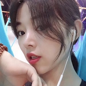 优质身材推特颜值御姐hhkkuu123小视频76v78g合集